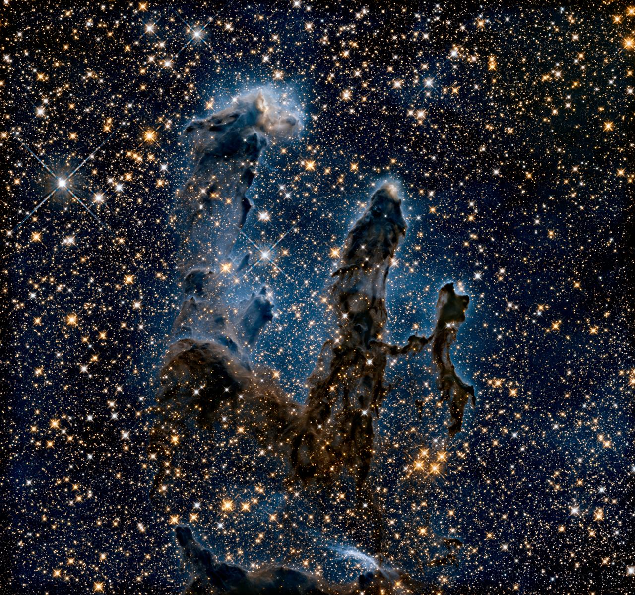 Столпы Творения, снятые телескопом Hubble